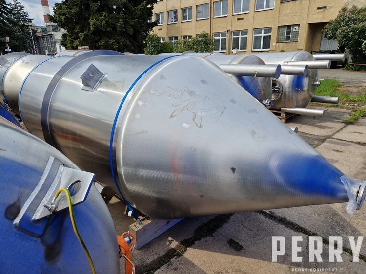 _UNKNOWN_ _UNKNOWN_ Tanks SS Europe 5,000-9,999 Litres | Perry Equipment
