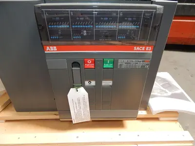 New | in-Stock ABB E3 Circuit Breakers Texas US | Aucto #1308504