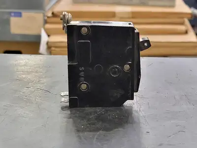 USED SQUARE D QO115