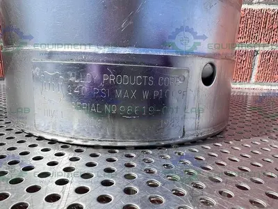 USED ALLOY PRODUCTS 12 LITER STAINLESS STEEL VESSEL 140 PSI W/ GAUGE + ACCESSORIES