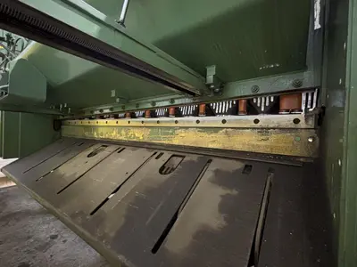 10' X 3/8" CINCINNATI MODEL #375X10 HYDRAULIC SHEAR: STOCK #22818