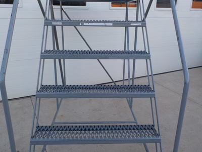 Used _UNKNOWN_ _UNKNOWN_ Ladders Michigan US | Miedema Asset Management Group #1423763
