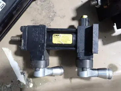 Parker  Pneumatic Cylinders