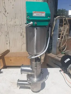 USED 2017 TRI-CLOVER 761-21