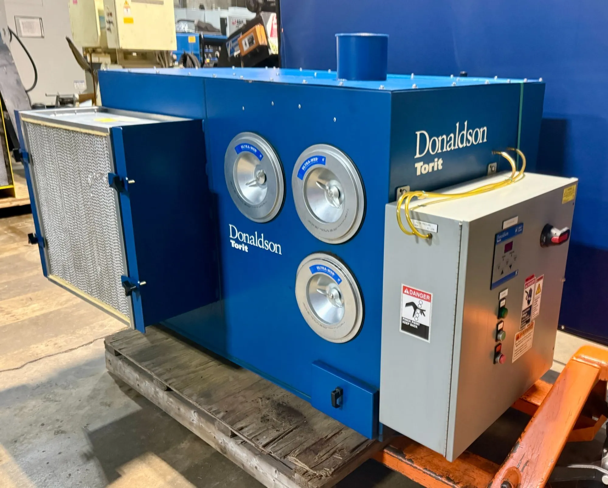 USED DONALDSON TORIT EASY TRUNK