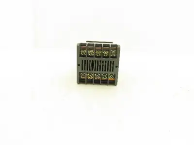 Barber-Colman 7SF Temperature Controller 100-240V VAC Supply