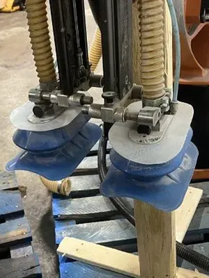 USED 2011 KUKA KR 16-2 S