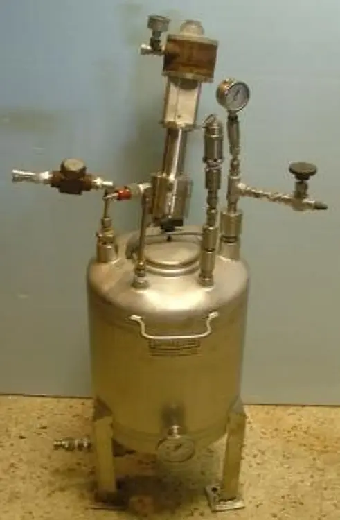Used ALLOY HALL 1000 Pressure Tanks Texas US | Bamko Surplus Process Equipment #939066