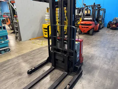 Used 2015 RAYMOND RSS40 Stackers Minnesota US | Birnstengel Equipment #1550201