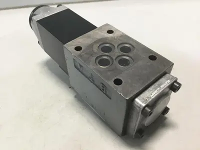 USED REXROTH 4WE6D51AG24NZ4V