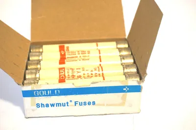 10 NEW GOULD SHAWMUT A6Y3-1 FUSES A6Y31
