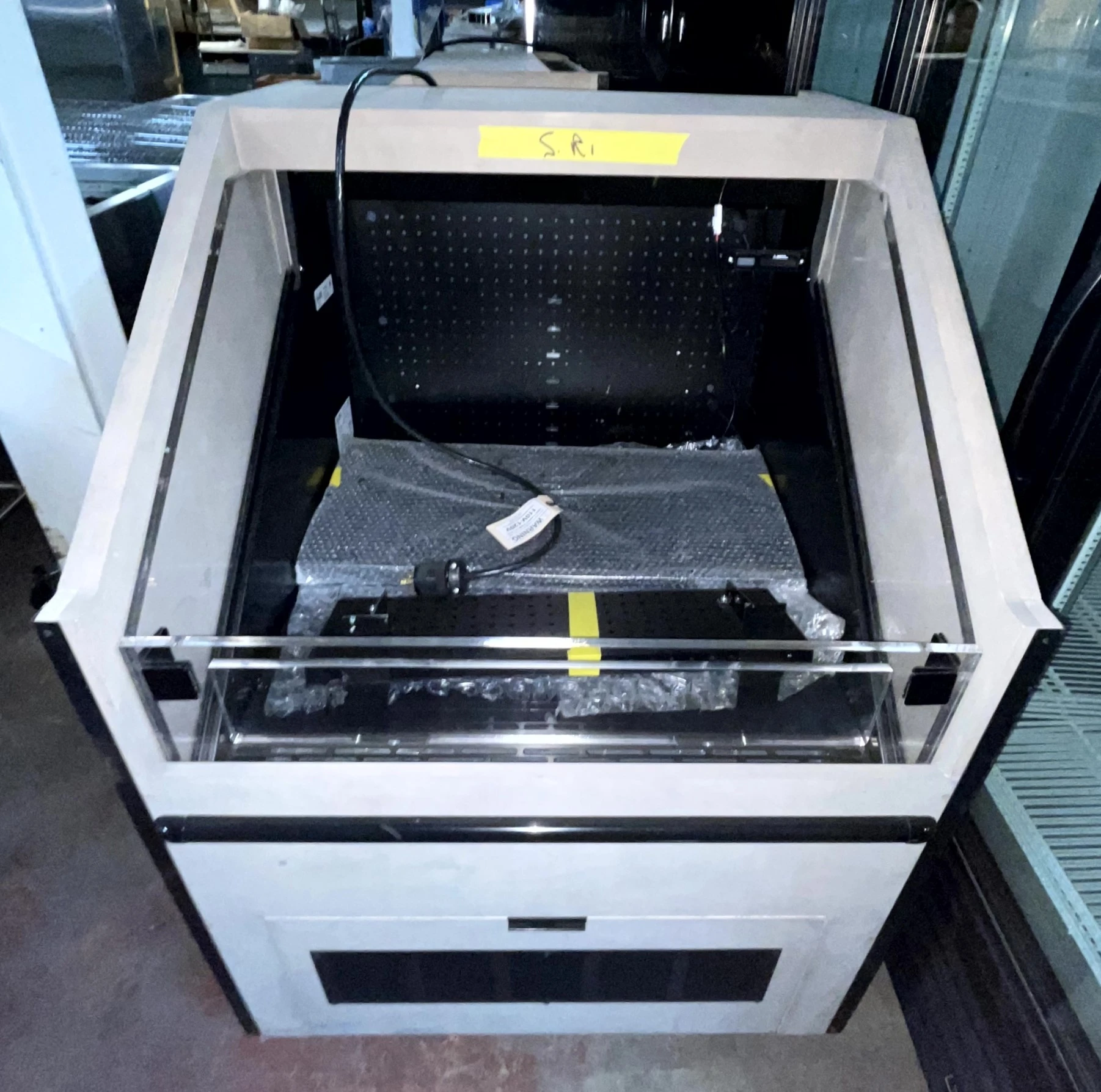 72-0460 JSI RF-RBS033S-DC-310-C Slanted Produce Case