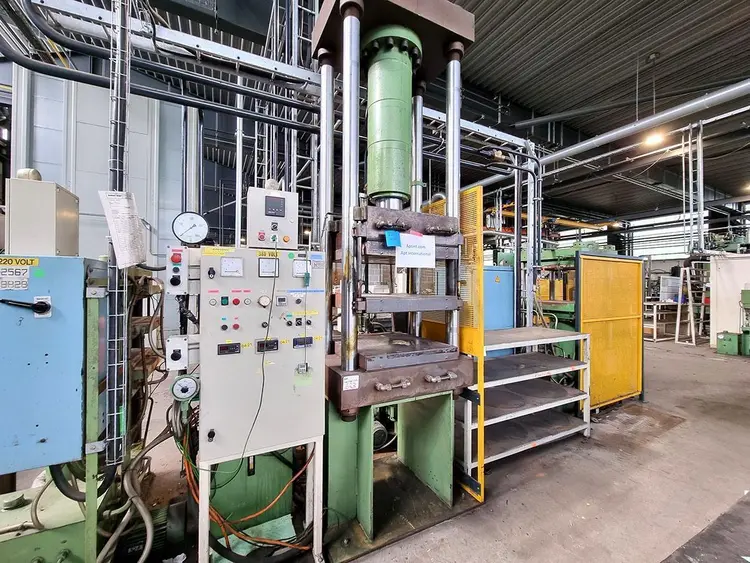 Used DIAMANT BOART 150 TON HEATED Hydraulic Presses BE | Apt International N.V #362287