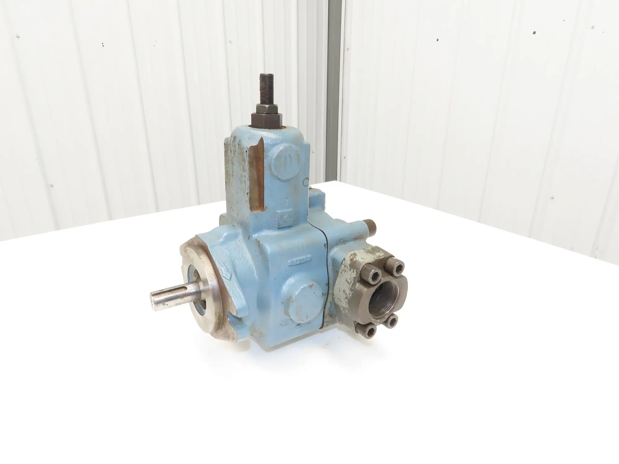 Continental PVR15-15B15-RF-O-5-F Variable Hydraulic Vane Pump 15gpm 1500psi