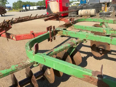 Used John Deere 13’6” Disc, Pull Behind with Pin Hitch, Hydraulic Lift/Lower, 9.5L-15 and 11L-14 Tir...
