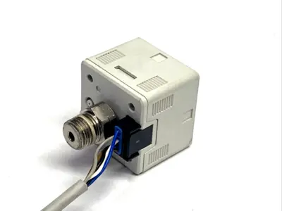 Used SMC ISE20B-L Pressure Transmitters Michigan US | Maverick Industrial Sales #1391458