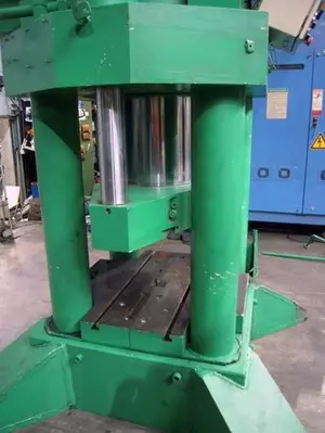 USED IMAC FORGING 750 TON