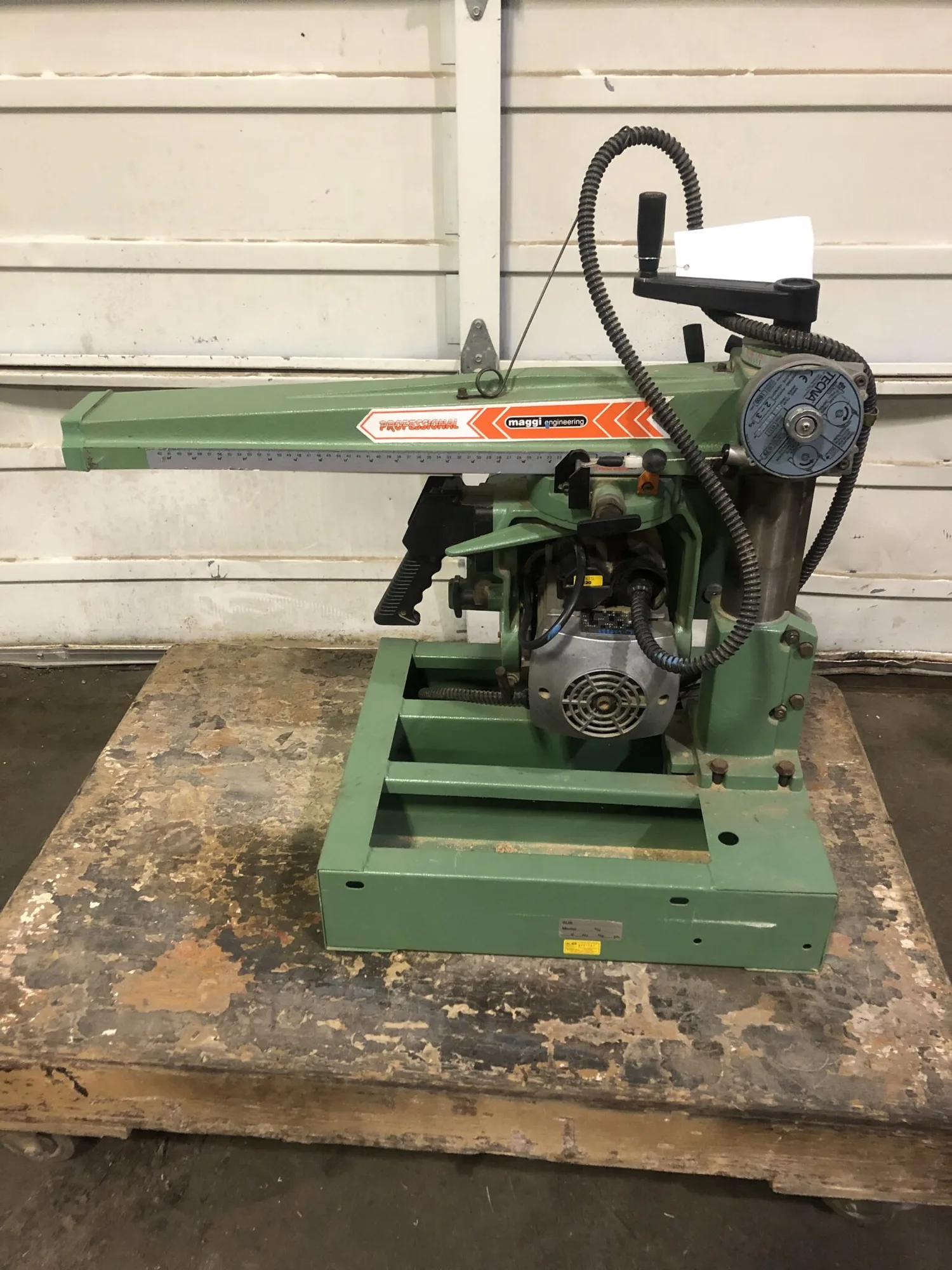 Maggi Radial Arm Saw