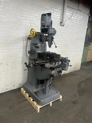 Bridgeport 9" x 32" 1/2 HP, 6-Speed Ram Type Vertical Milling Machine