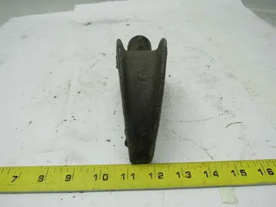 Elcor 3-1/2" Malleable Iron One Hole Conduit Strap Lot of 11