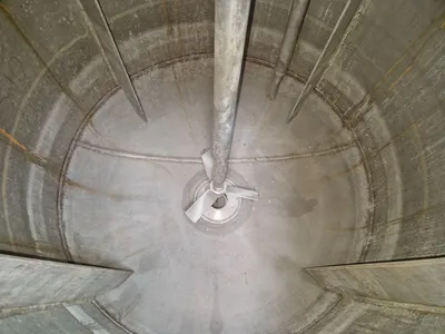 1986 KRALOVOPOLSKA STROJIRNA 1400 Litre CWH | Perry Equipment (9)