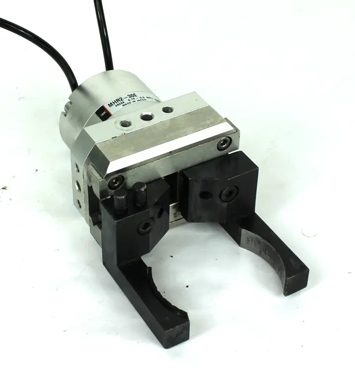 Used SMC MHR2-30E Parts (Hydraulics and Pneumatics) | Industrial Parts R Us Inc. #360220