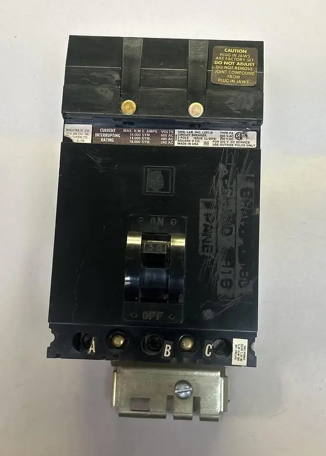 Used SQUARE D FA36030 Circuit Breakers | Surplus Asset Holdings #1190181