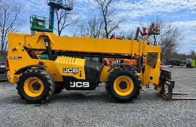 USED 2017 JCB 510-56