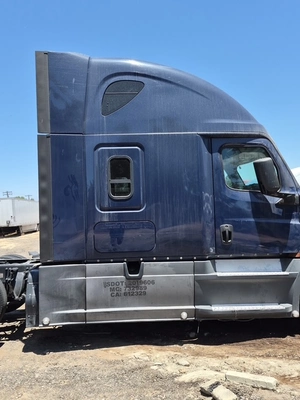 Used 2019 FREIGHTLINER CASCADIA Miscellaneous Trucks/Trailers California US | Revelation Machinery #1277596