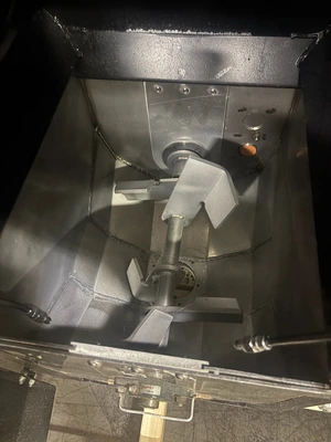 Conair True Blend 8 Comp .Gravimetric Blenders (3) New 2015 Mdl. TB500