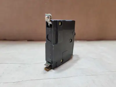 USED SQUARE D QOB115