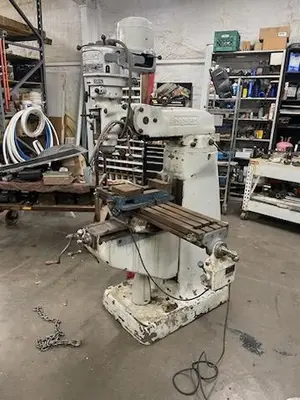 BRIDGEPORT SERIES I Vertical Mills | Tight Tolerance Machinery (1)