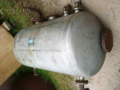 540 L S/S Horizontal Enclosed Tank