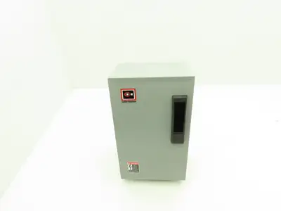 Cuttler Hammer 6710C54G31 ECL04C1A4A Lighting Contactor Electrical Enclosure