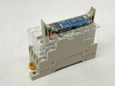 USED OMRON 24VDC SAFETY RELAY 5PST-NO SPST-NC W/ P7SA-14F-ND SOCKET/BASE
