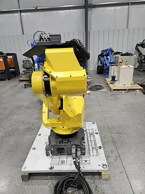 USED FANUC M-710IC/70