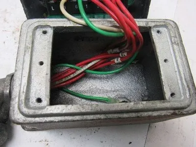 Triad Controls 31-007 REV 11 Touch Sensor Control