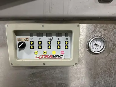 USED XTRAVAC PACKAGING MACHINES 860A