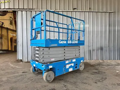 USED 2016 GENIE GS-3246