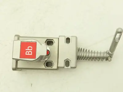Allen Bradley 440T-MSALE10BB Guardmaster Trapped Key Interlock Switch With Key