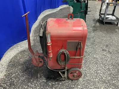 Used LINCOLN IDEALARC 250 Welding Machinery (Other) Ohio US | HGR 24 #1285652