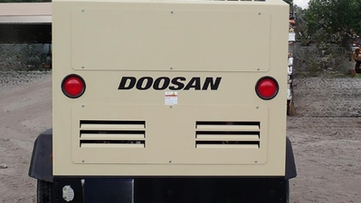USED 2022 Doosan P425/HP375