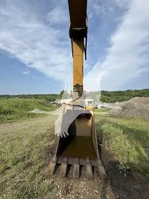 USED 1978 CATERPILLAR 245