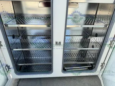USED CARON 7410-5-1 CO2 DUAL STACKED LABORATORY INCUBATOR 45°C, 115V