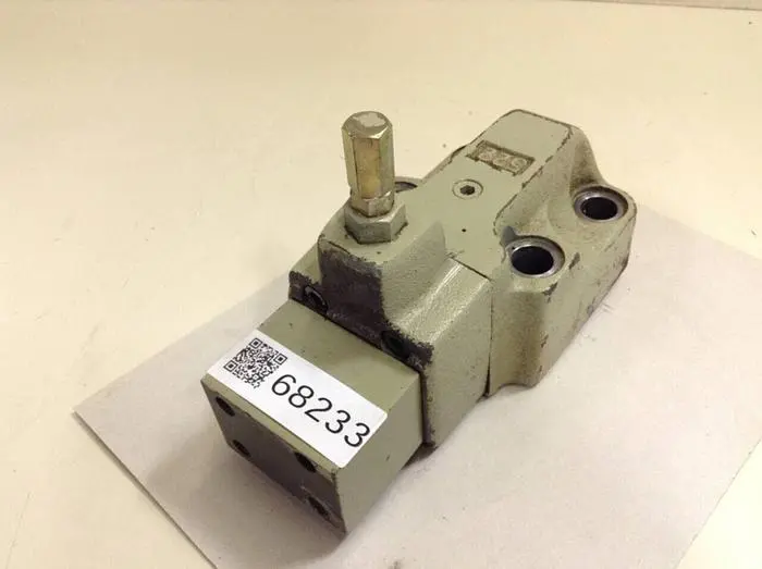 Used YUKEN MDC-01-A-30 Valves/Fittings Michigan US | Ideal Machinery #701089