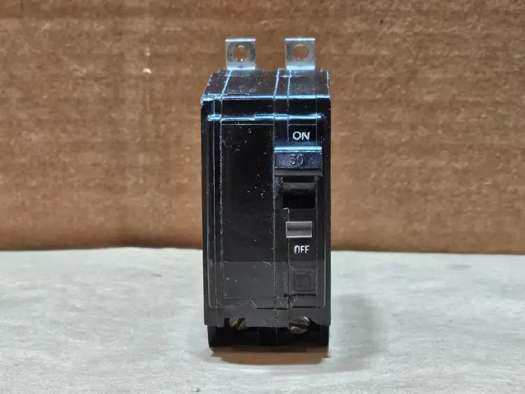 Used SQUARE D QO230 Switchgears British Columbia CA | Lenmark #1438636