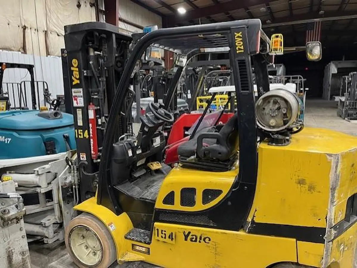 USED 2019 YALE GLC120VX