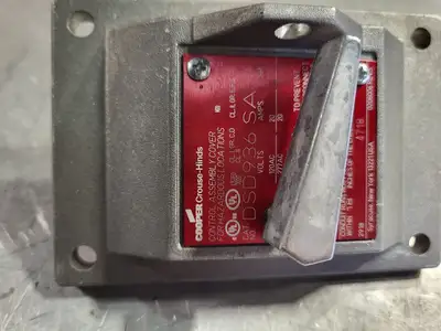 NEW CROUSE-HINDS DSD936 SA