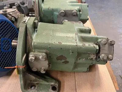 Used VICKERS 3520V38A-5-1AA-10-132 Pumps | Surplus Asset Holdings #1206214