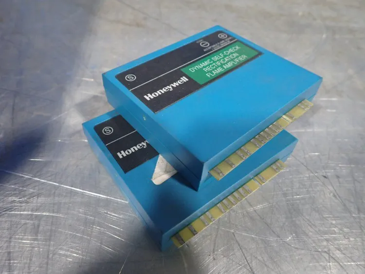 Used HONEYWELL R7847C1005 Industrial Controls Ohio US | HGR 24 #872895